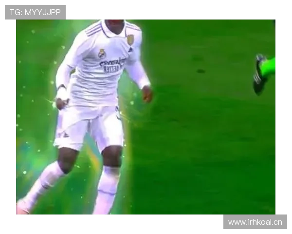 德容 vs 卡马文加：中场潜力与成长轨迹对比