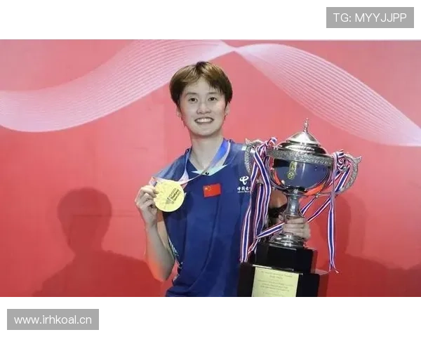 陈雨菲球场上拼命，家里却像豪宅偷懒的主妇？